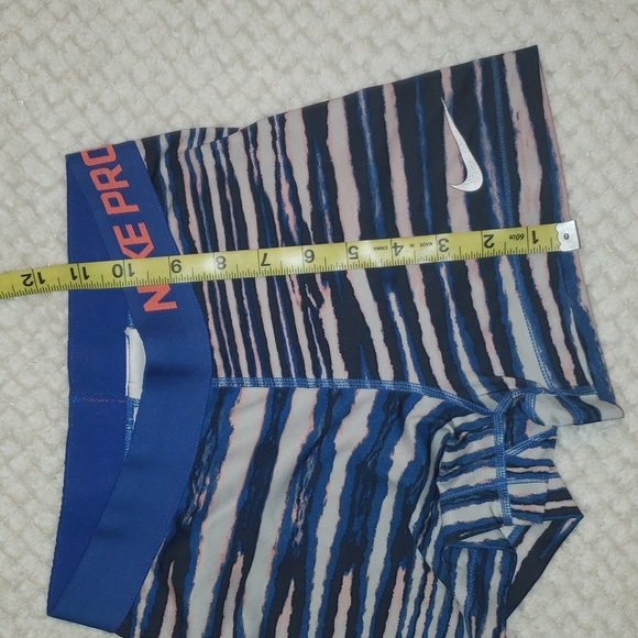 Nike Pro Shorts - Picture 6 of 6